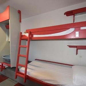 Chambre Juste Pour Hommes Dortoir